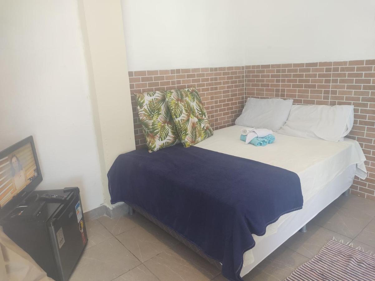 Marambaia E Hostal *